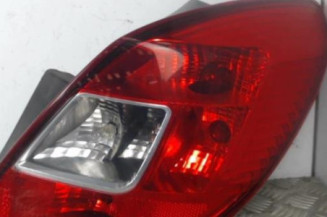 Feu arriere principal droit (feux) OPEL CORSA D Photo n°1
