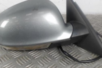 Retroviseur droit VOLKSWAGEN PASSAT 4