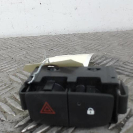 Bouton de warning RENAULT TRAFIC 3 COURT Photo n°1