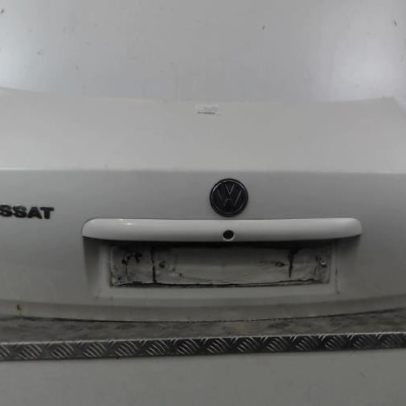 Malle/Hayon arriere VOLKSWAGEN PASSAT 4 Malle/Hayon arriere VOLKSWAGEN PASSAT 4