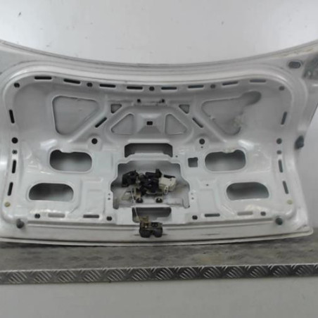 Malle/Hayon arriere VOLKSWAGEN PASSAT 4