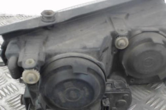Optique avant principal gauche (feux)(phare) VOLKSWAGEN PASSAT 4