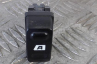 Interrupteur de leve vitre avant droit CITROEN XSARA PICASSO Photo n°1