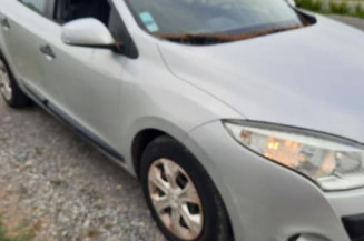 Verin de coffre RENAULT MEGANE 3 Photo n°3