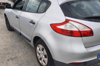 Verin de coffre RENAULT MEGANE 3 Photo n°5