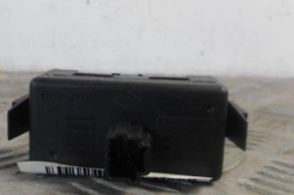 Bouton de warning RENAULT TWINGO 2