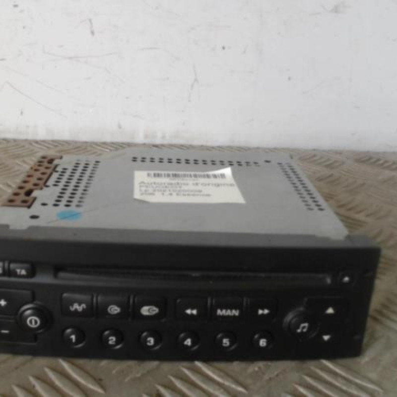Autoradio d'origine PEUGEOT 206 Autoradio d'origine PEUGEOT 206