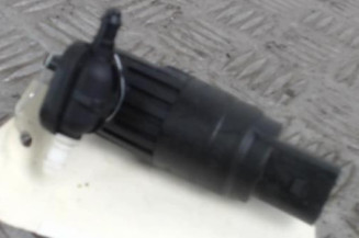 Pompe lave glace avant VOLKSWAGEN GOLF 7 Photo n°1
