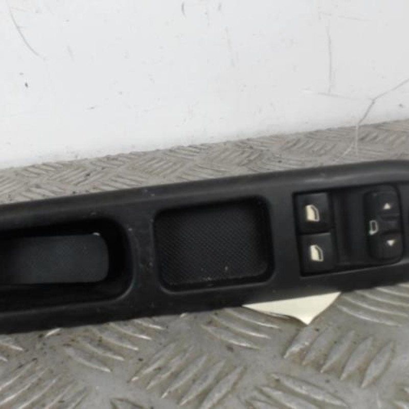 Interrupteur de leve vitre PEUGEOT 407