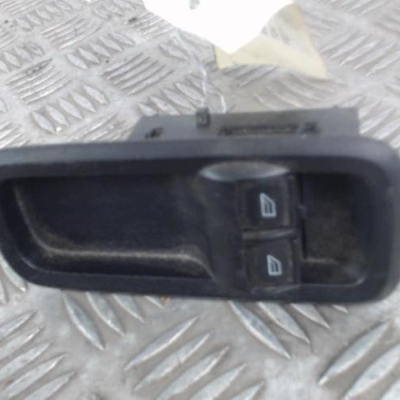 Interrupteur de leve vitre FORD FIESTA 6