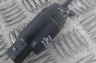 Pompe lave glace avant BMW SERIE 3 E91 Photo n°1