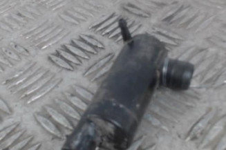 Pompe lave glace avant OPEL ANTARA Photo n°1