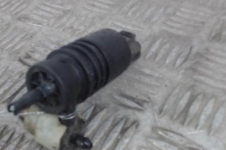 Pompe lave glace avant VOLKSWAGEN POLO 4