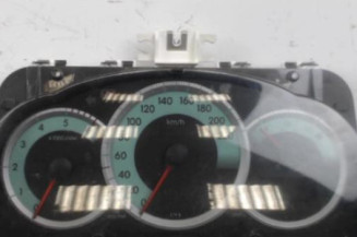 Compteur TOYOTA COROLLA VERSO 2 Photo n°1