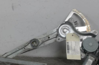 Leve vitre electrique arriere droit TOYOTA COROLLA VERSO 2 Photo n°1