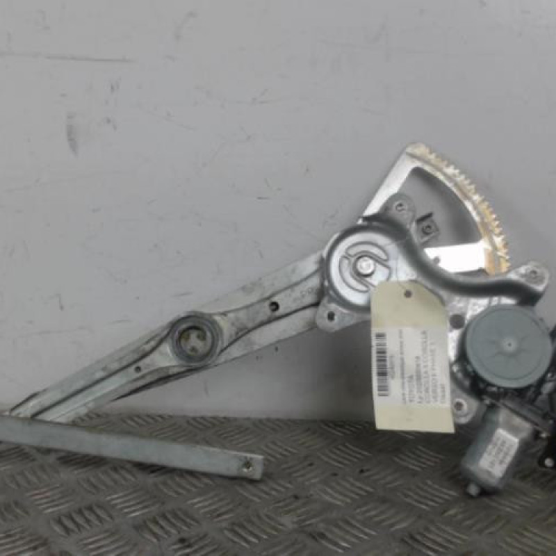 Leve vitre electrique arriere droit TOYOTA COROLLA VERSO 2