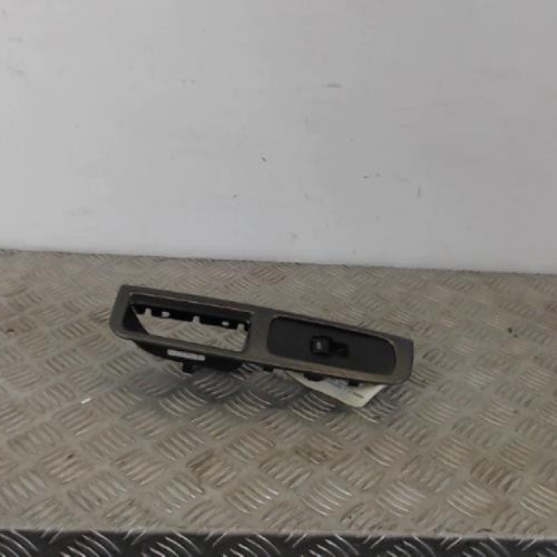 Interrupteur de leve vitre avant droit VOLVO C 30