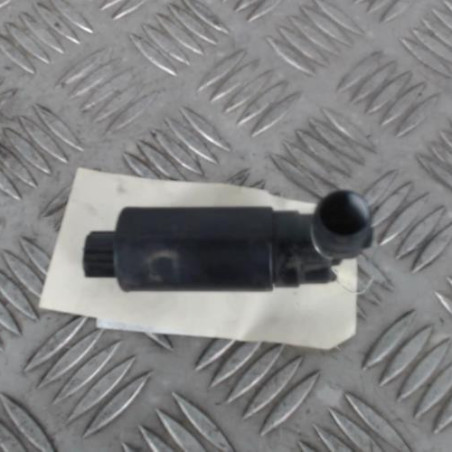 Pompe lave glace avant TOYOTA YARIS 1