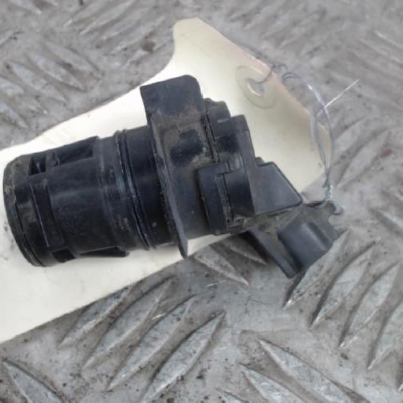 Pompe lave glace arriere MAZDA 3 1
