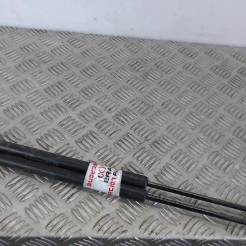 Verin de coffre TOYOTA COROLLA VERSO 2