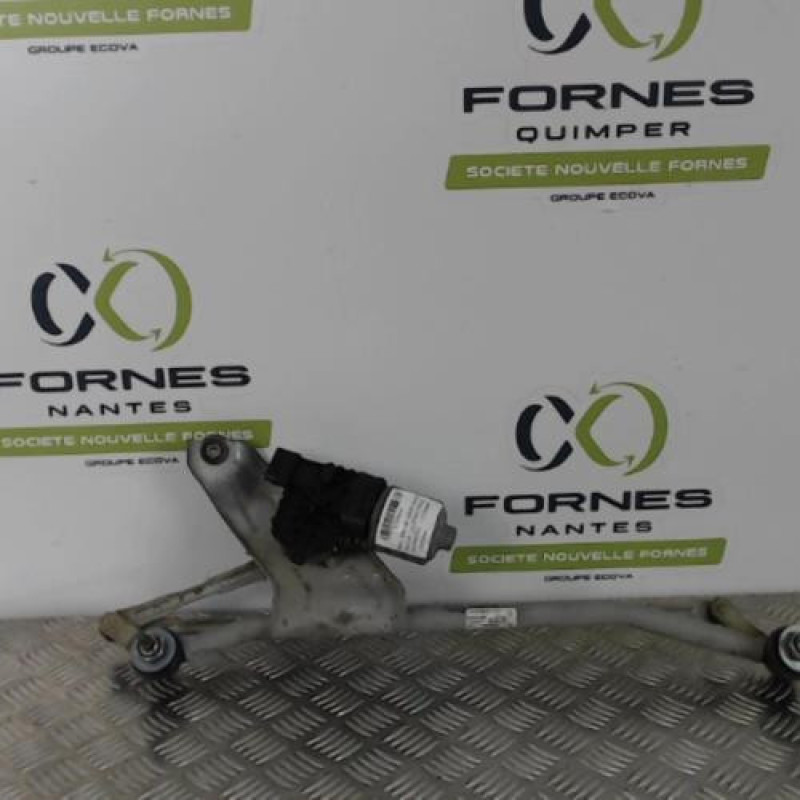 Moteur essuie glace avant DACIA SANDERO 1