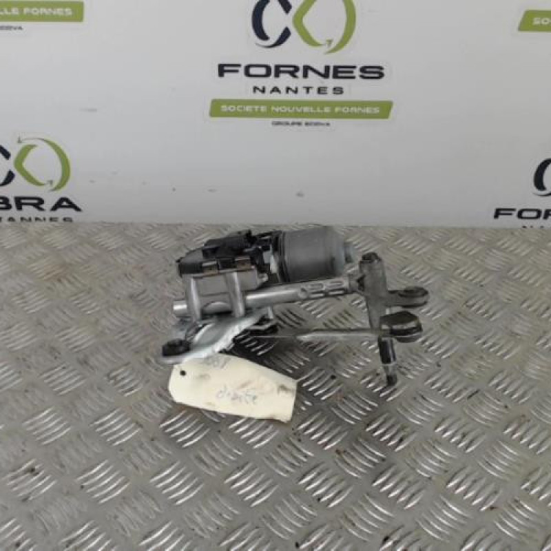 Moteur essuie glace avant droit PEUGEOT 3008 1