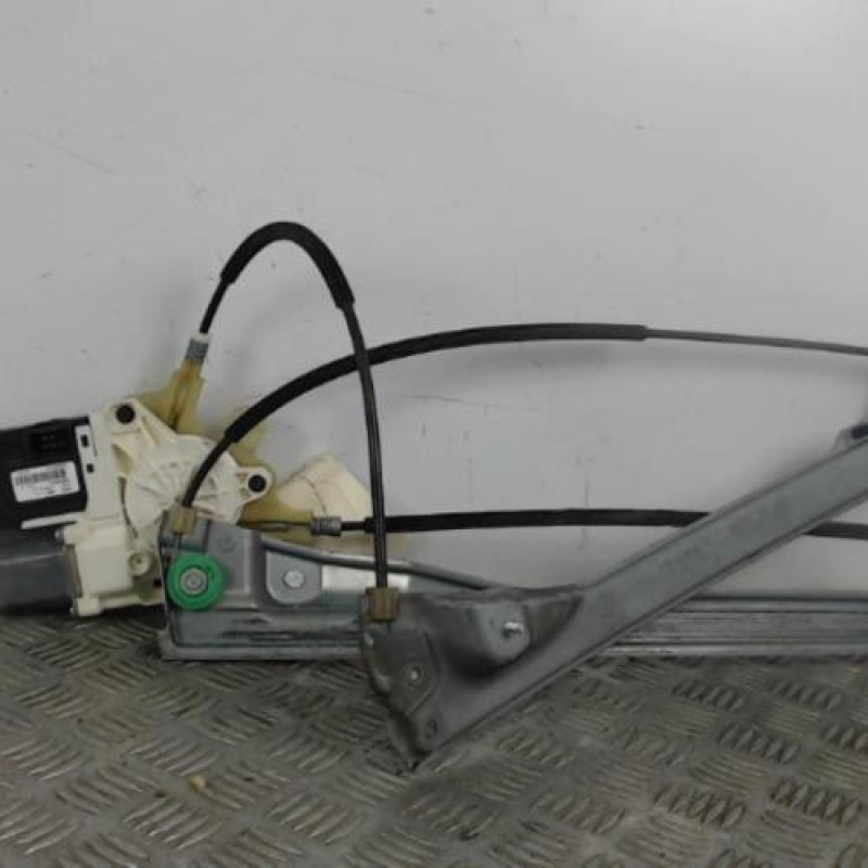 Leve vitre electrique avant gauche RENAULT LAGUNA 3