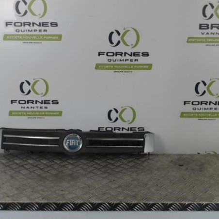 Calandre FIAT PANDA 2 Photo n°1