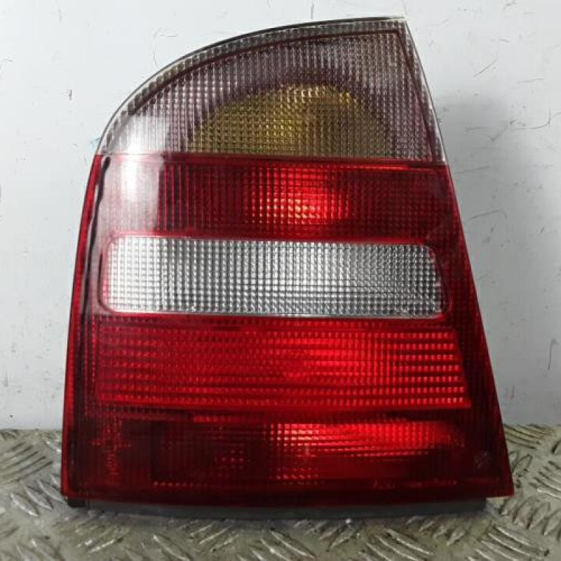 Feu arriere principal gauche (feux) SKODA OCTAVIA 1