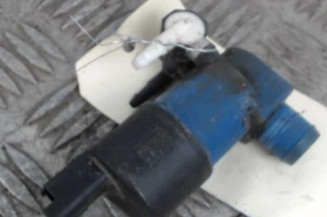 Pompe lave glace avant RENAULT CLIO 3 Photo n°1