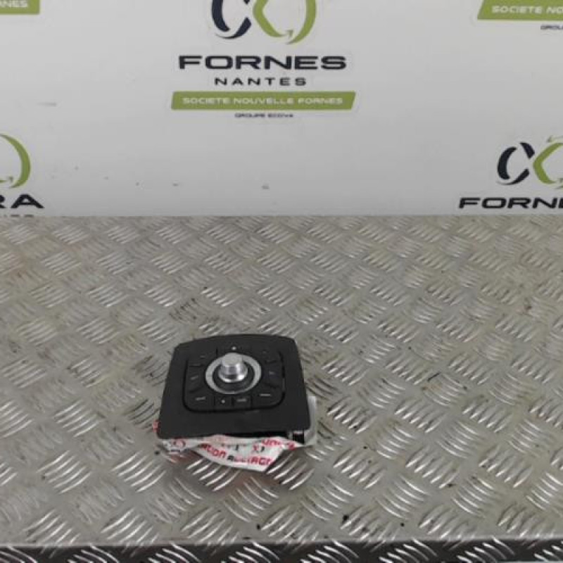 Commande GPS RENAULT SCENIC 3