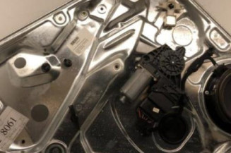Leve vitre electrique arriere gauche VOLKSWAGEN PASSAT 4 Photo n°1