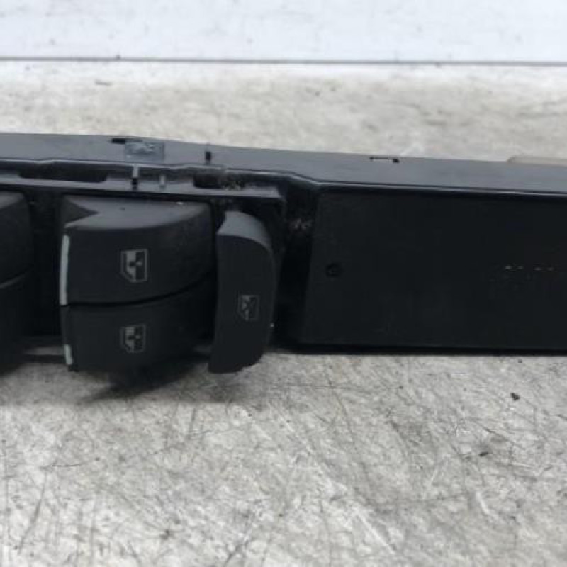 Interrupteur de leve vitre avant gauche SAAB 9.3 2