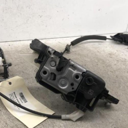 Serrure avant gauche PEUGEOT 3008 1