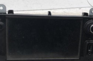 Ecran GPS RENAULT CLIO 4 Photo n°1