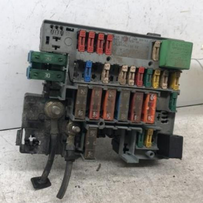 Boitier servitude moteur (BSM) PEUGEOT 206 Boitier servitude moteur (BSM) PEUGEOT 206