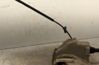 Serrure avant droit VOLKSWAGEN GOLF 5 Photo n°1