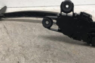 Moteur essuie glace arriere FORD FIESTA 6