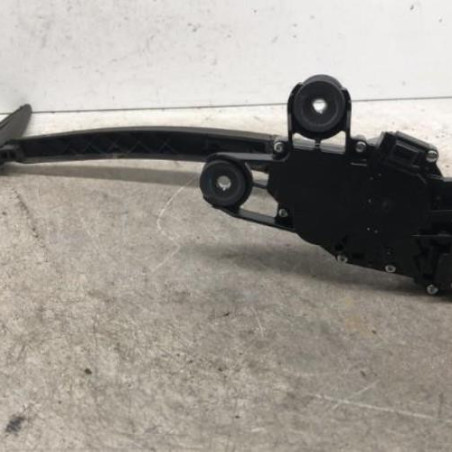 Moteur essuie glace arriere FORD FIESTA 6