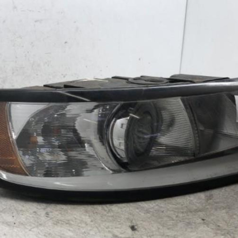Optique avant principal droit (feux)(phare) VOLVO V 50