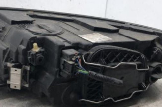 Optique avant principal droit (feux)(phare) VOLVO V 50