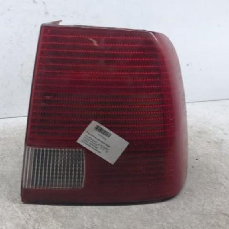 Feu arriere principal droit (feux) VOLKSWAGEN PASSAT 4 Feu arriere principal droit (feux) VOLKSWAGEN PASSAT 4