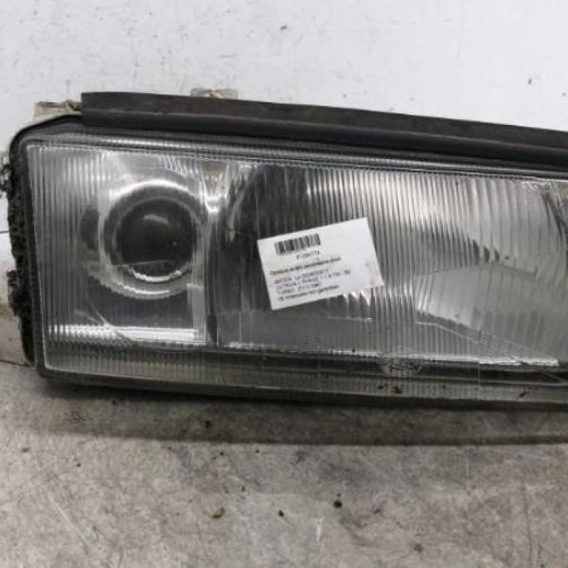 Optique avant principal droit (feux)(phare) SKODA OCTAVIA 1