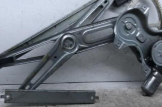 Leve vitre electrique avant droit TOYOTA YARIS 2 Photo n°1