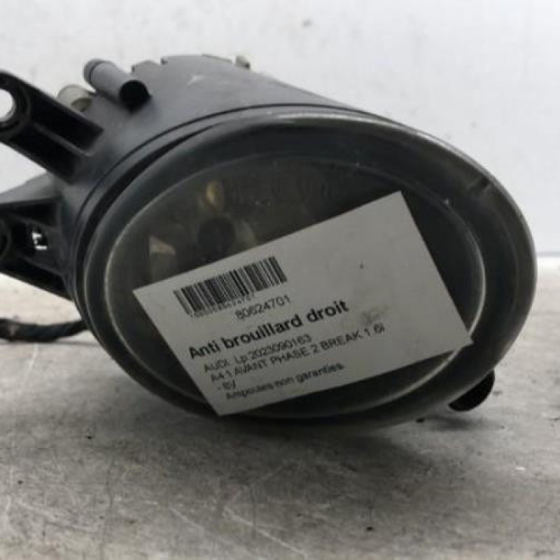 Anti brouillard droit (feux) AUDI A4 1