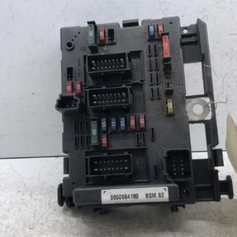 Boitier servitude moteur (BSM) PEUGEOT 206
