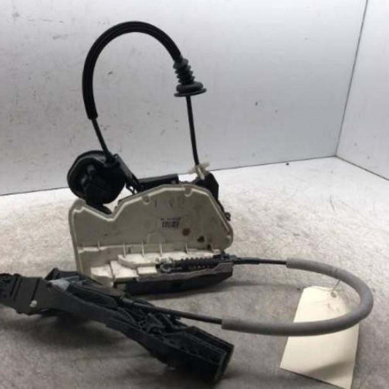 Serrure arriere droit VOLKSWAGEN GOLF 6 Serrure arriere droit VOLKSWAGEN GOLF 6