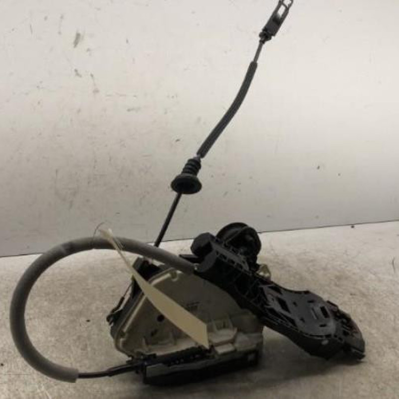 Serrure arriere gauche VOLKSWAGEN GOLF 6 Serrure arriere gauche VOLKSWAGEN GOLF 6