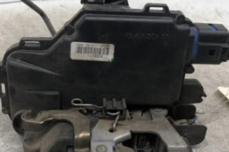 Serrure avant droit SKODA FABIA 1