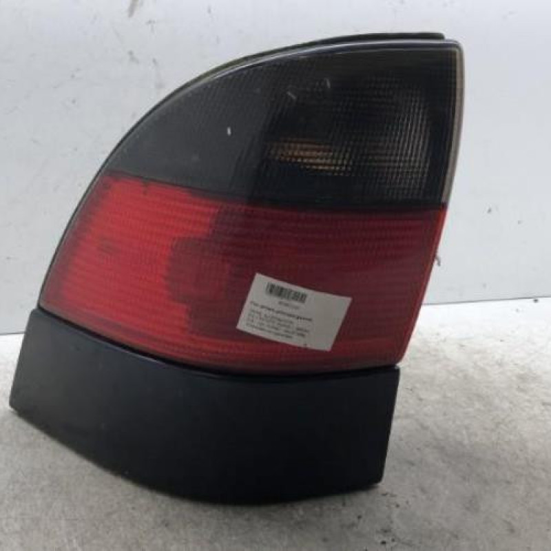 Feu arriere principal gauche (feux) SAAB 9.5 1 Feu arriere principal gauche (feux) SAAB 9.5 1